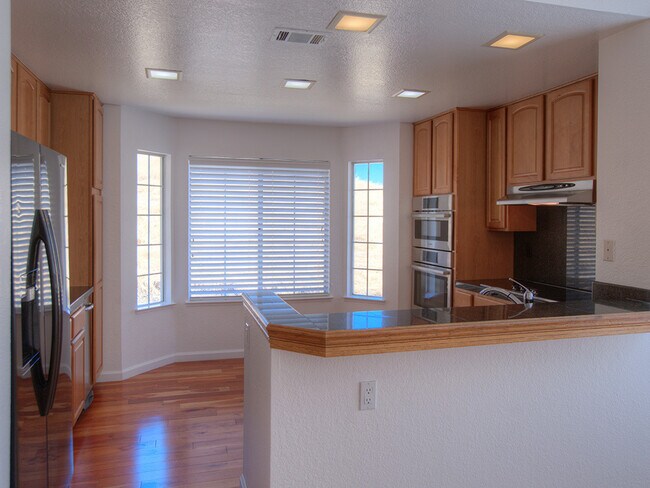 Building Photo - Delightful 3 Bedroom, 2 bath, Community Pool & Tennis, West Danville!