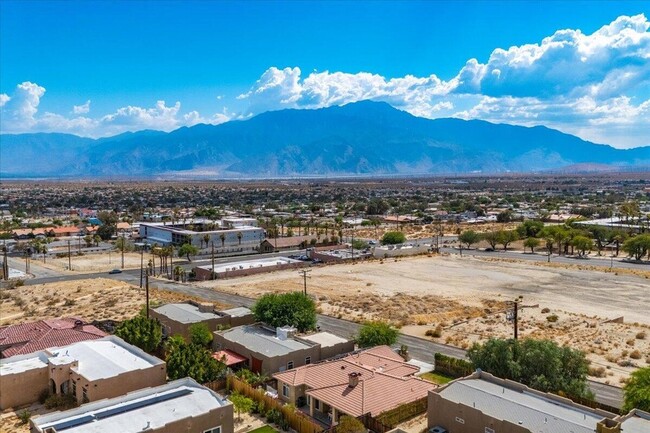 Building Photo - 10748 Ocotillo Rd