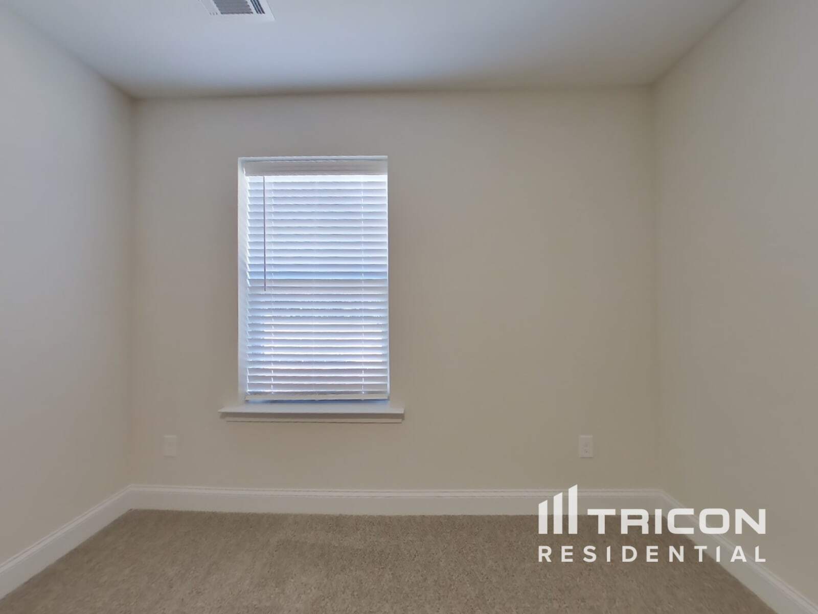 Building Photo - 615 Cantrell Dr