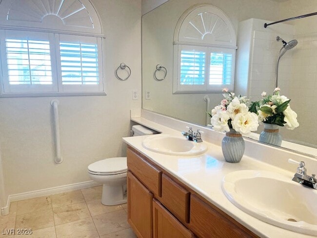 Building Photo - 16 Oak Hollow Ct