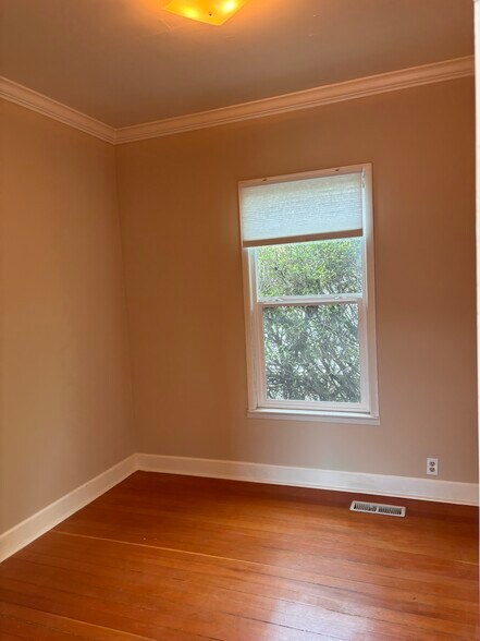 Building Photo - 6534 22nd Ave NW