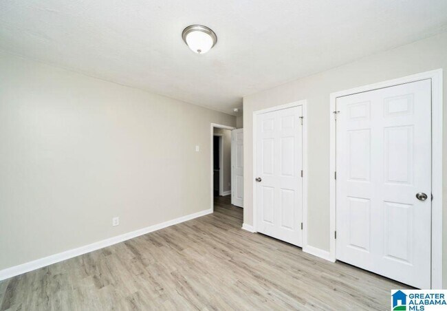Building Photo - 1578 Cunningham Dr