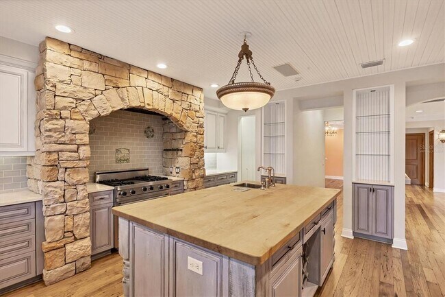 Building Photo - 3920 Red Rock Way