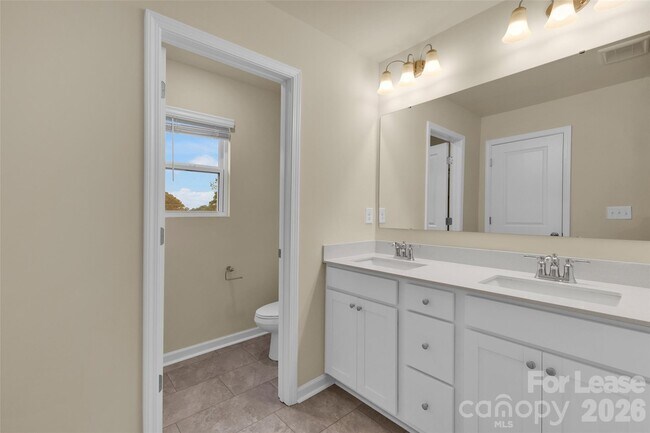 Building Photo - 2777 Yeager Dr NW
