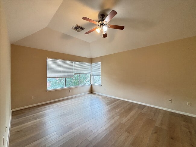Building Photo - 3418 Shadowfern Dr