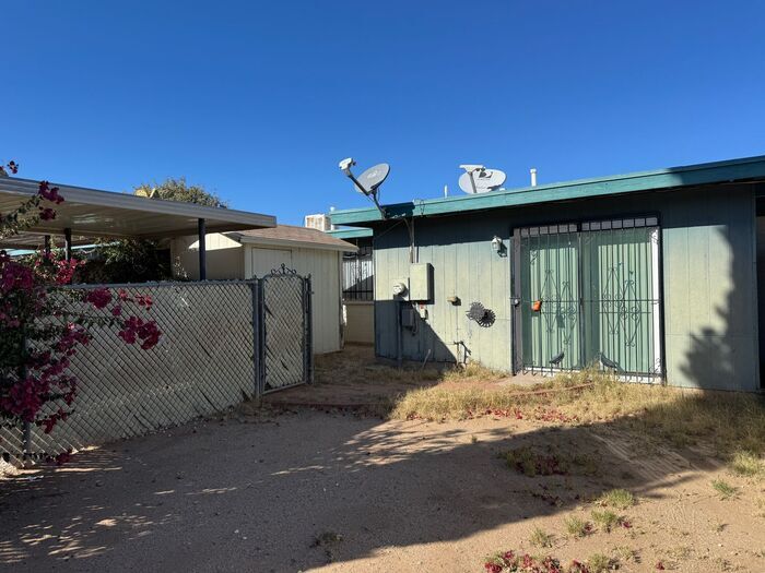Building Photo - 7467 E Desert Spring Dr