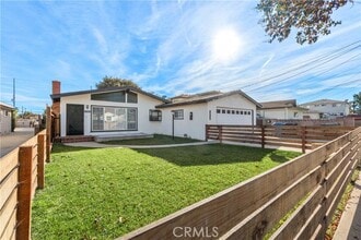 Building Photo - 25046 Feijoa Ave