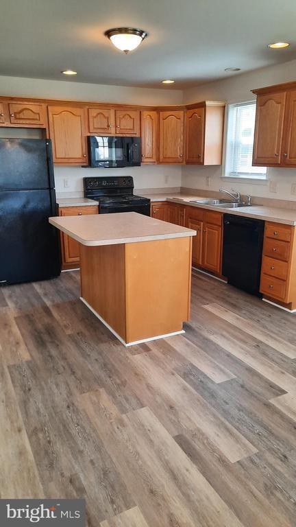 Building Photo - 304 Antilles Court