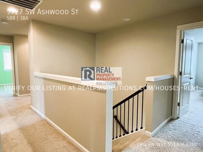Building Photo - 9727 SW Ashwood St