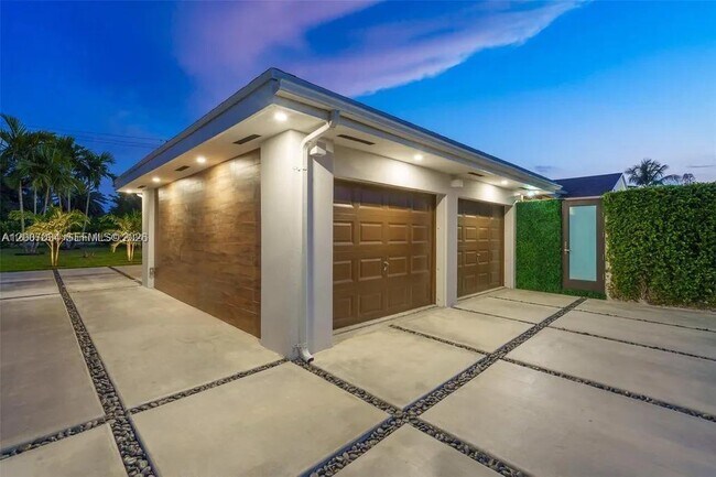 Building Photo - 13540 SW 98th Ct