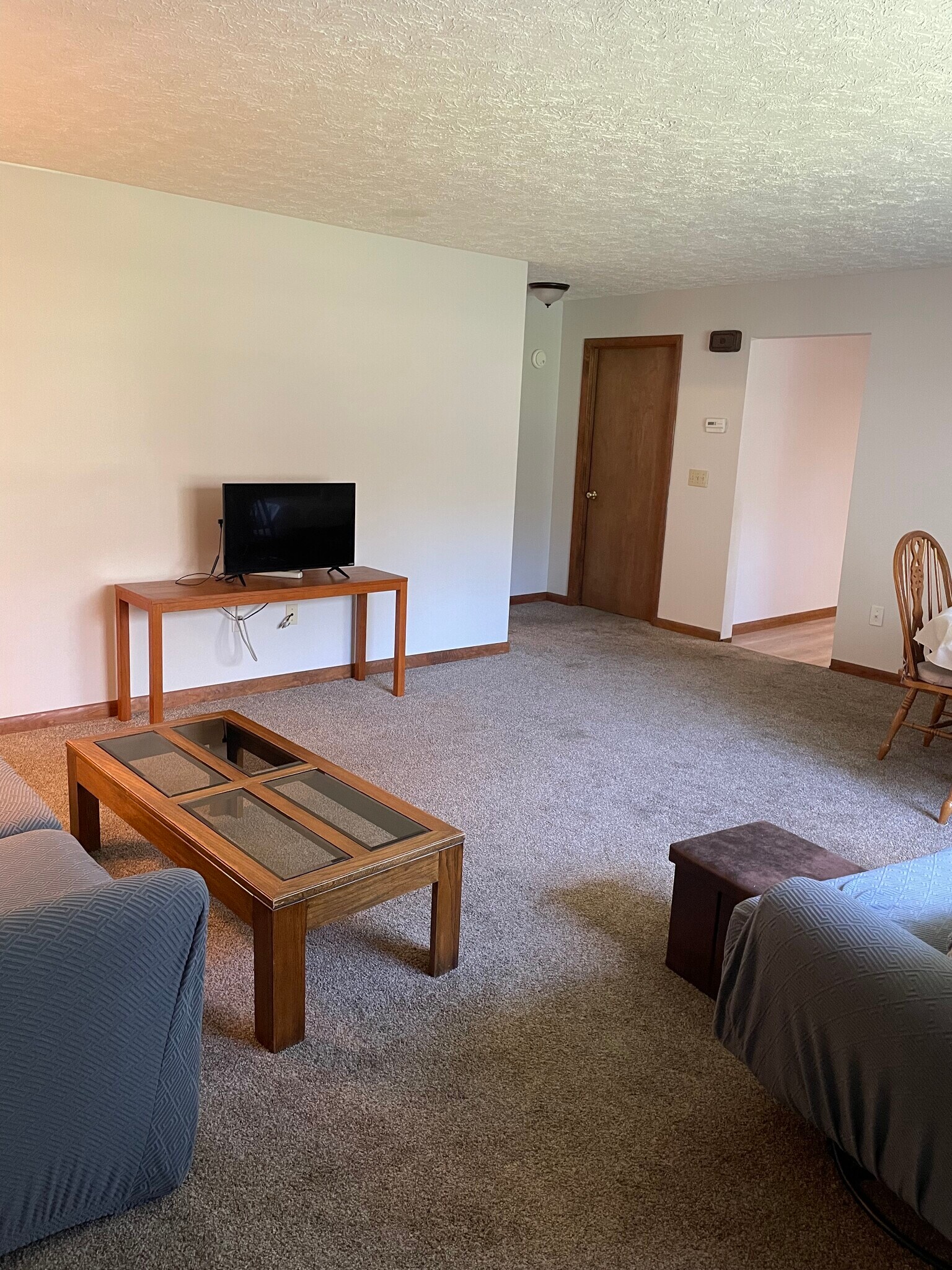 Living/Dining - 1055 W 10th St