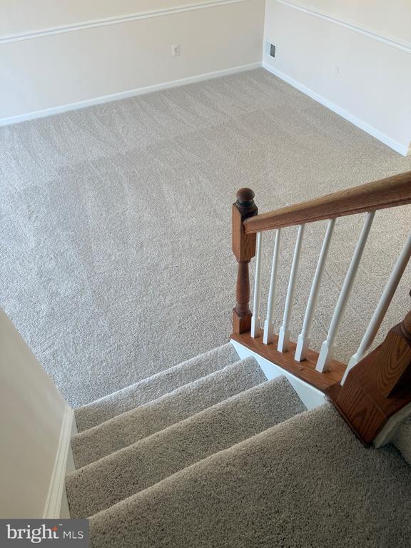 Building Photo - 144 Keating Cir