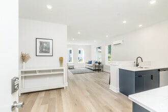 Building Photo - The Grace at 3503 Midvale