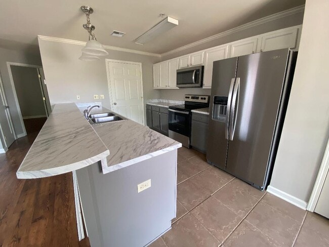 Building Photo - Guidry Row Apartment Homes