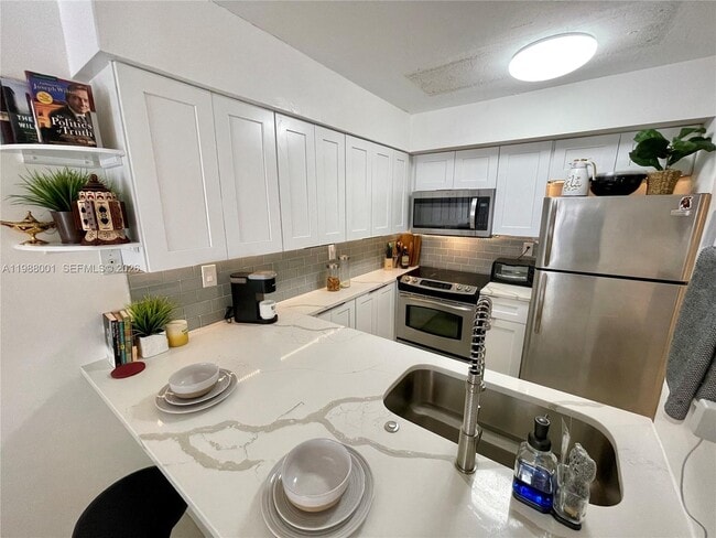 Building Photo - 1280 S Alhambra Cir