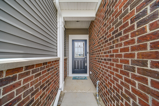 Building Photo - 2259 Horseshoe Cir