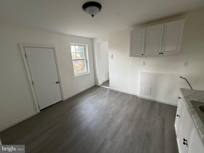 Building Photo - 4148 Orchard St