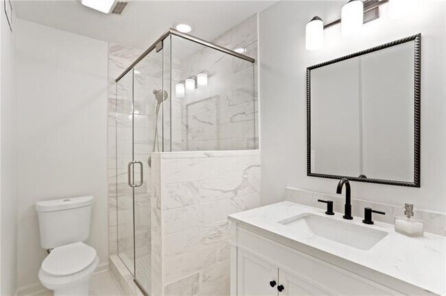 Building Photo - 36 Ivy Pkwy NE