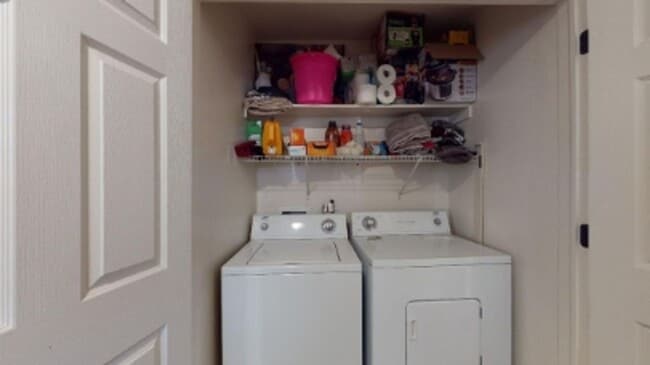 Building Photo - 576 W 1045 N