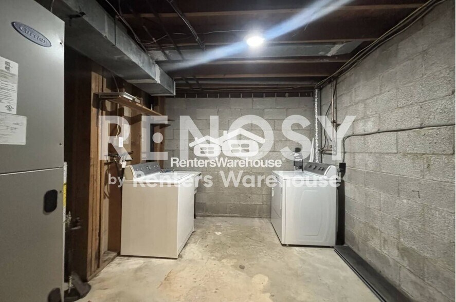 Building Photo - 6585 Sweet Fern