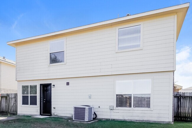 Building Photo - 25222 Barmby Dr