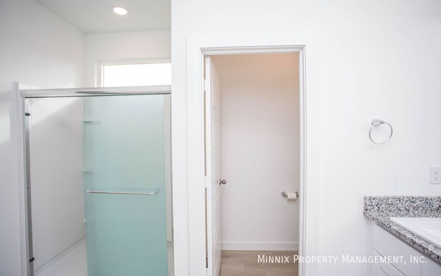 Building Photo - 7817 93rd St