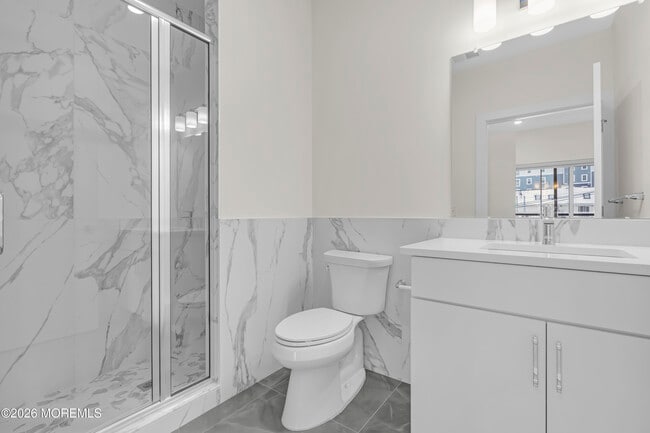 Building Photo - 19 Carr Ave