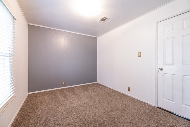 Building Photo - 11738 Greencanyon Dr