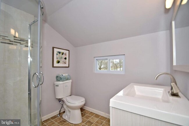 Building Photo - 2749 Woodland Ave