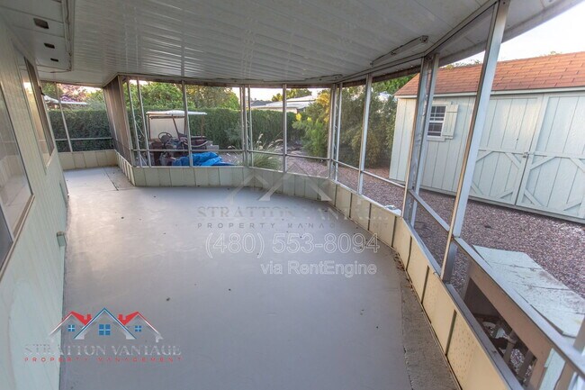 Building Photo - 5706 E Des Moines St