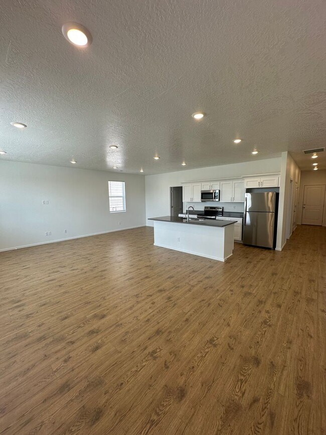 Building Photo - 5276 E Antares Ln