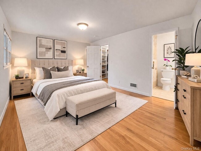 Building Photo - 73 Ewart St