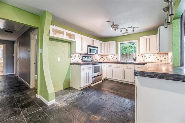 Building Photo - 7111 Wild Valley Dr