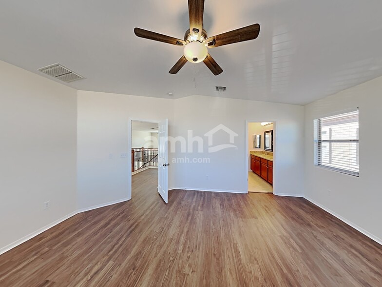 Building Photo - 7558 E Majestic Palm Ln