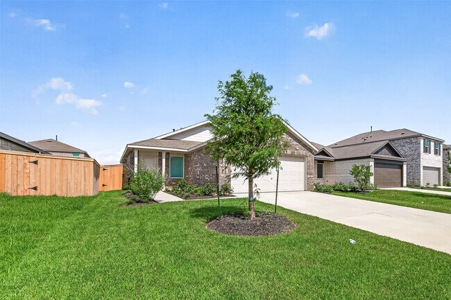Building Photo - 16846 Spotted Oak Dr