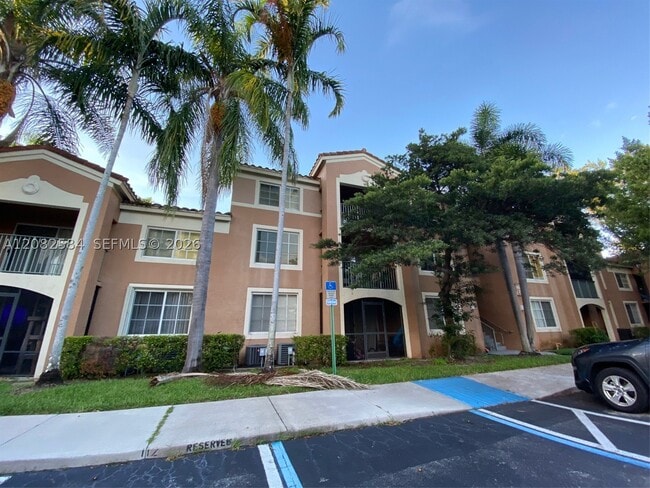 Building Photo - 4820 N State Rd 7