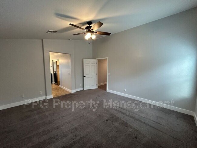 Building Photo - 15439 W Poinsettia Dr