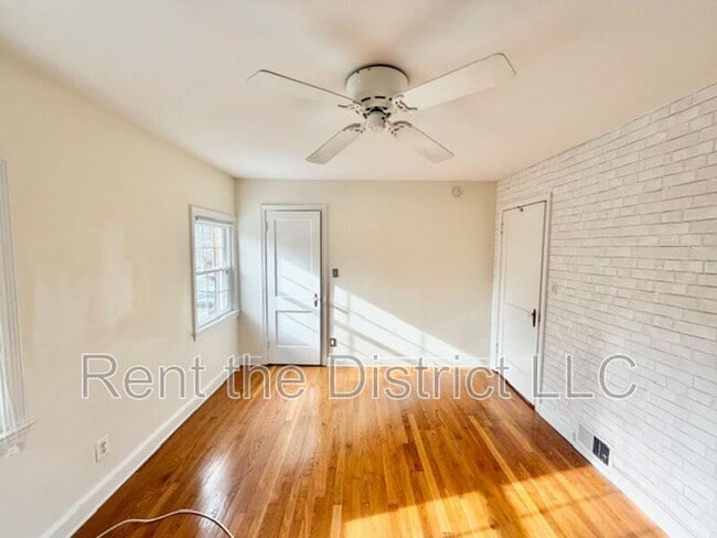 Building Photo - 3517 Alton Pl NW