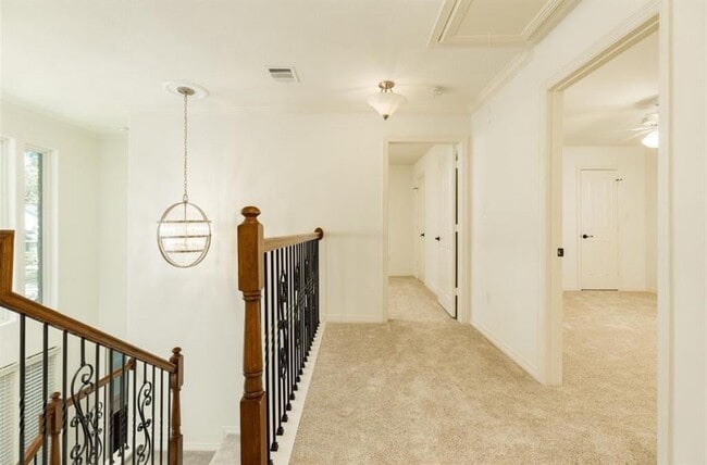 Building Photo - 5807 Boyce Springs Dr