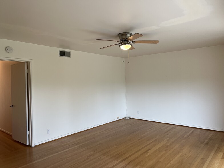 Primary - 2030 State St