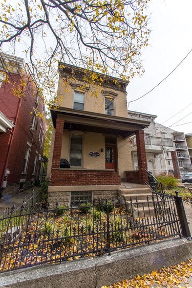 Building Photo - 2716 Jefferson Ave