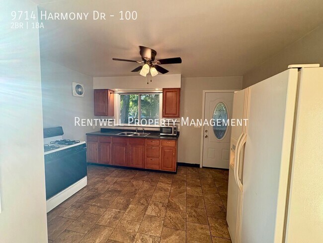 Building Photo - 9714 Harmony Dr