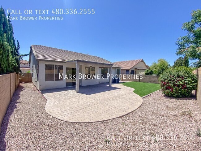 Building Photo - 3918 E Juanita Ave