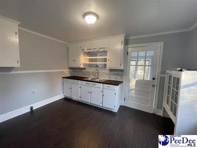 Building Photo - 426 Manor Cir