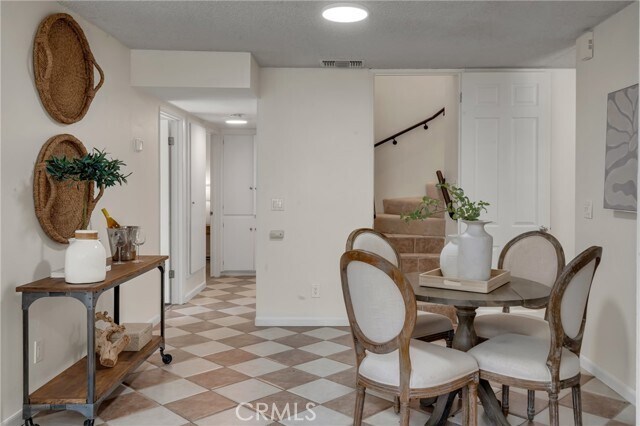 Building Photo - 5165 Pearblossom Dr