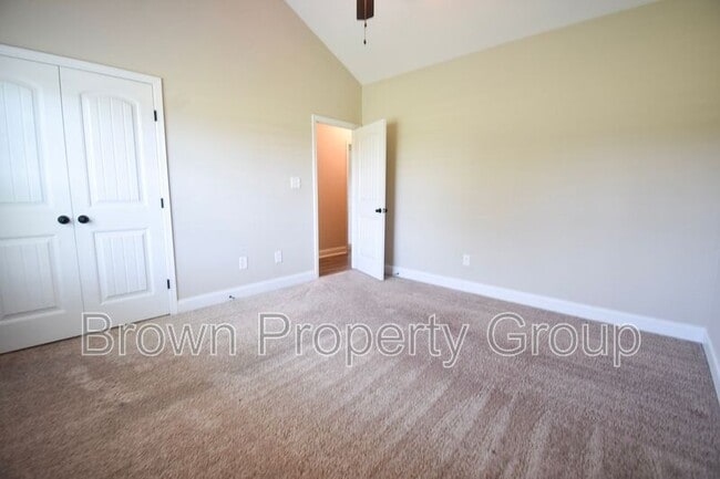 Building Photo - 4625 Blue Sand Hill Rd