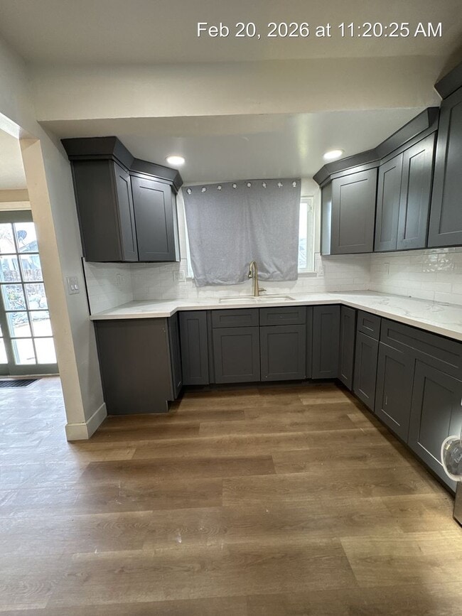 Building Photo - Dinuba Home Coming Soon!