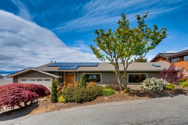 Building Photo - Blue Ridge Waterfront Home