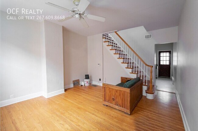 Building Photo - 833 N Newkirk St