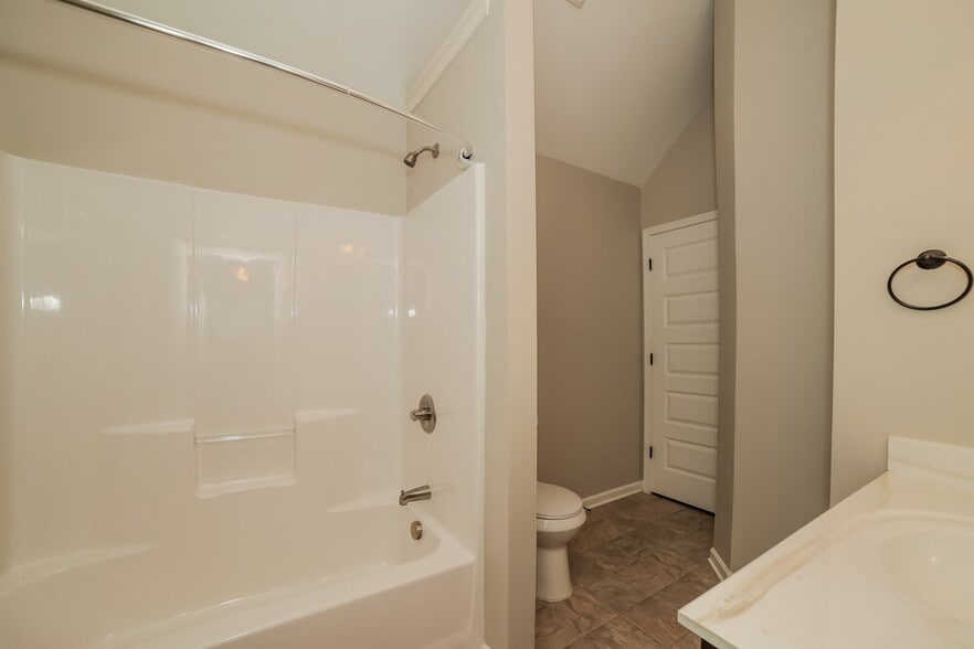 Building Photo - 1115 Joslin Path